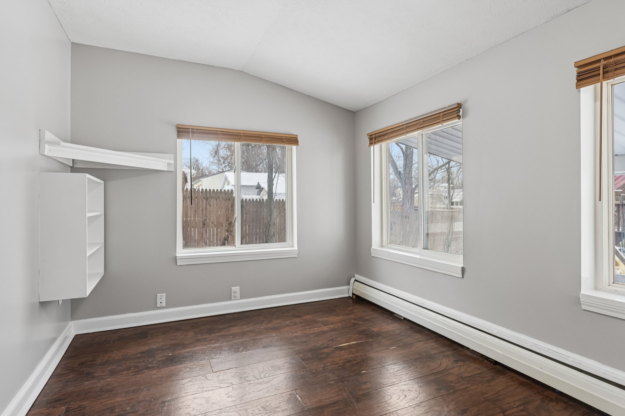 S Cedar St-S2402-015.jpg