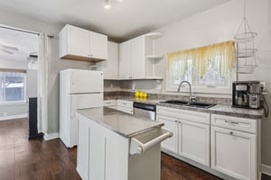 S Cedar St-S2402-011.jpg