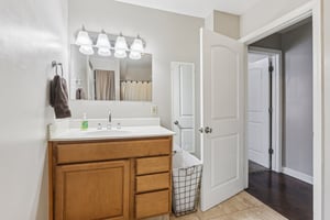 S Cedar St-S2402-023.jpg