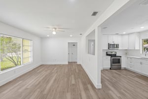 S Hercules Ave-S0807-013.jpg