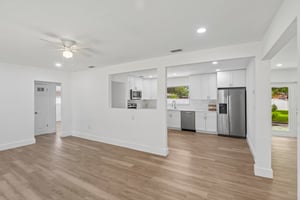 S Hercules Ave-S0807-016.jpg