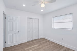 S Hercules Ave-S0807-024.jpg