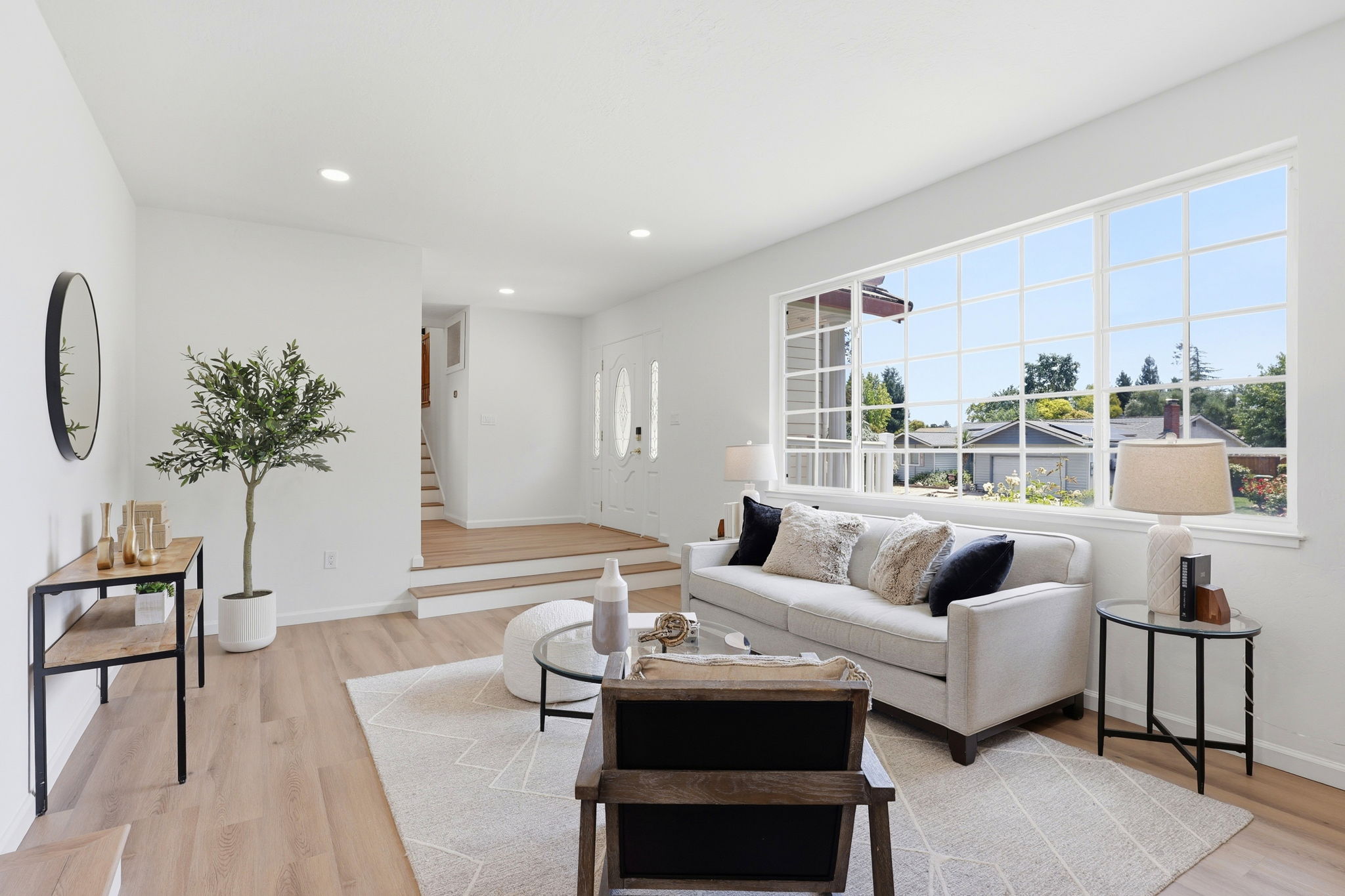 010_F8_104 Scarboro Pl