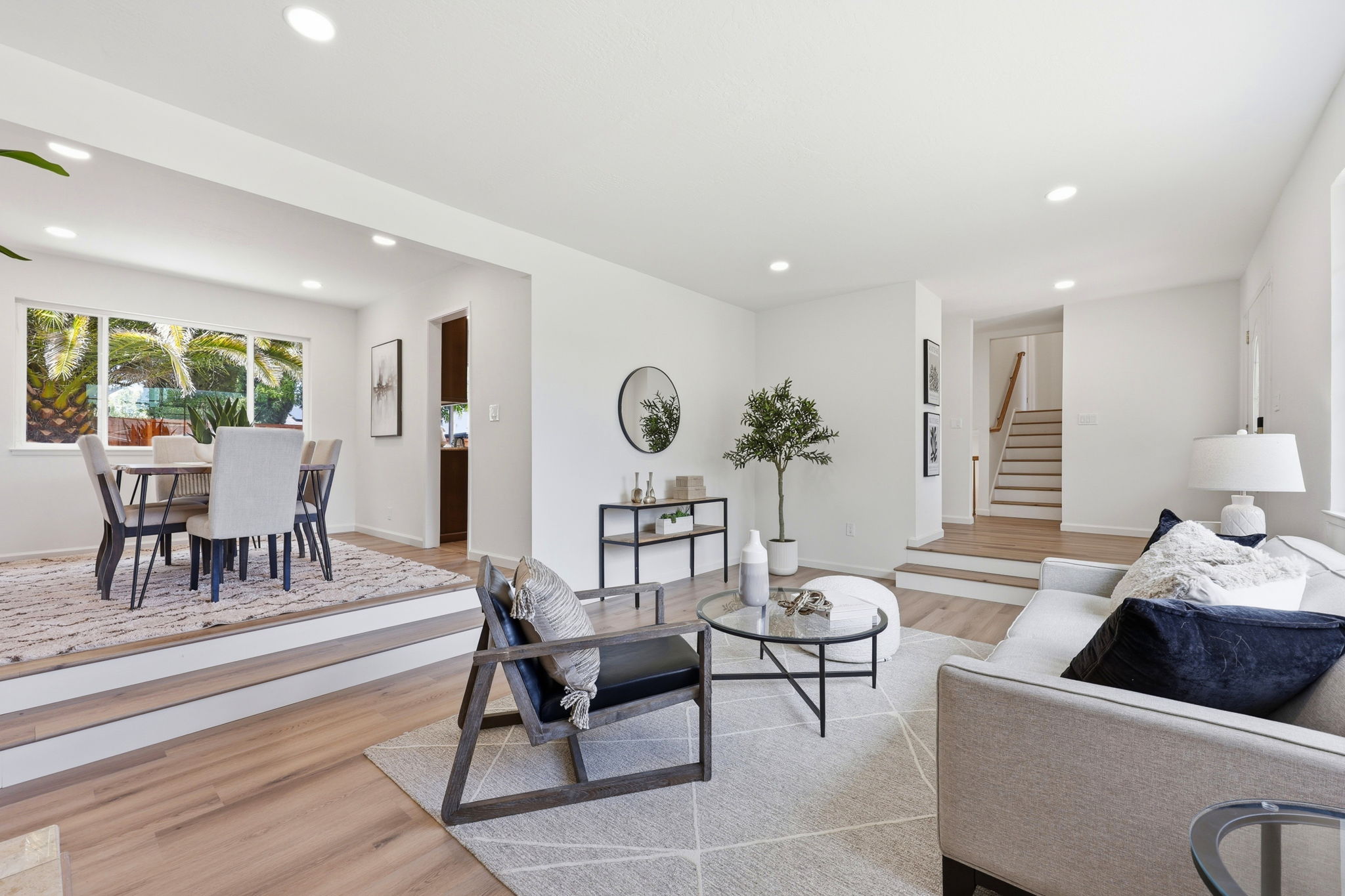011_F8_104 Scarboro Pl