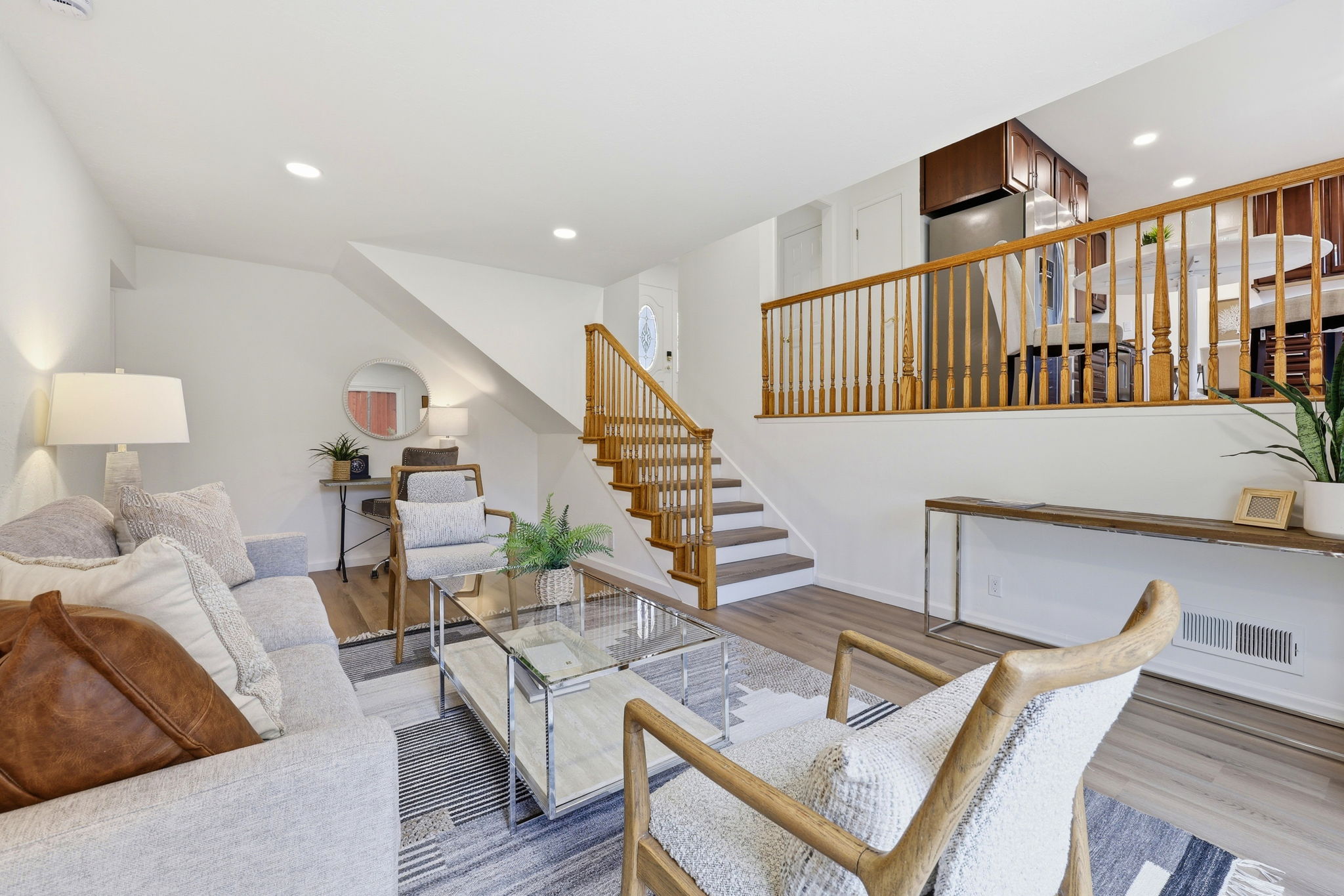 015_F8_104 Scarboro Pl