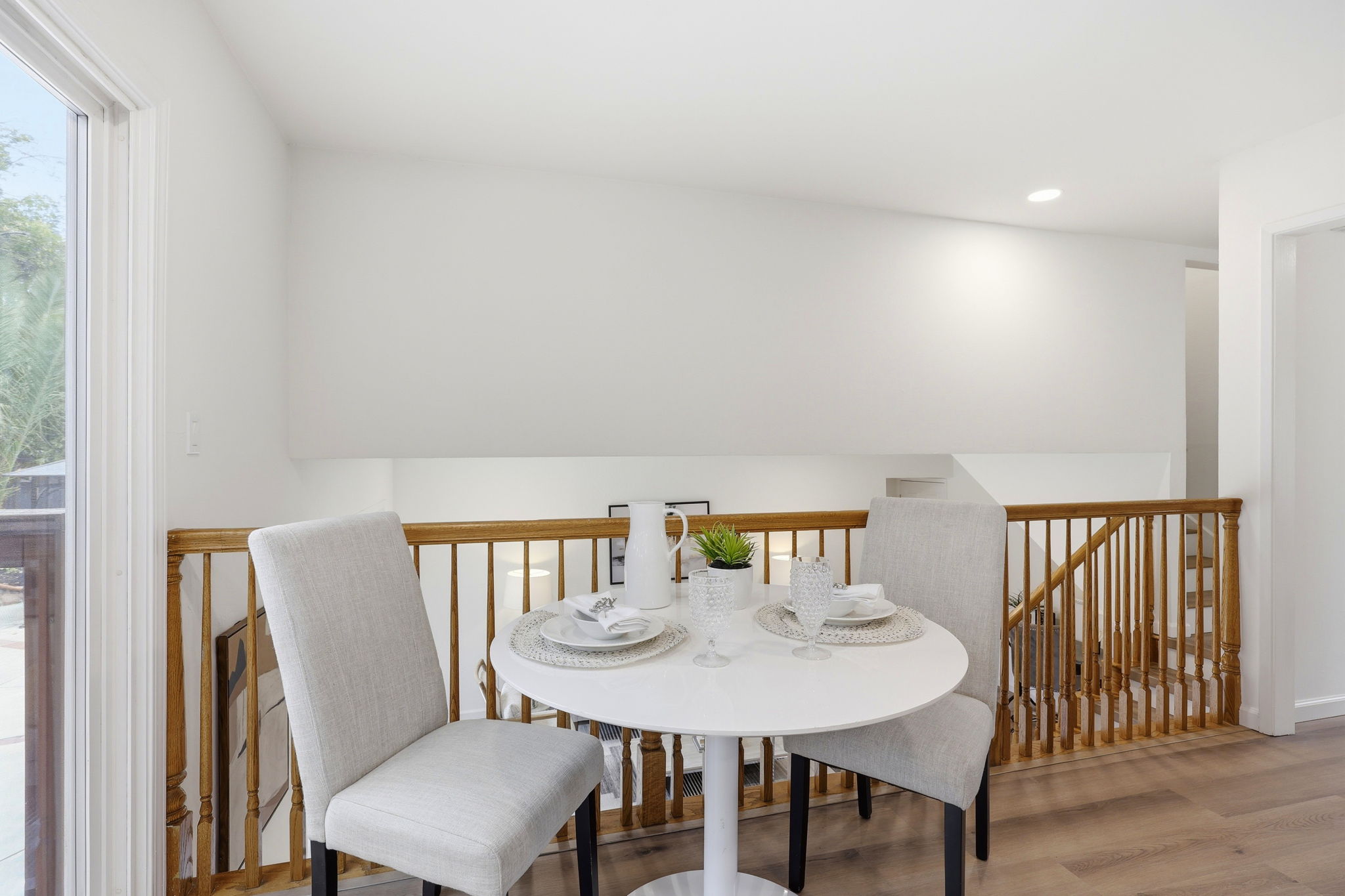 021_F8_104 Scarboro Pl