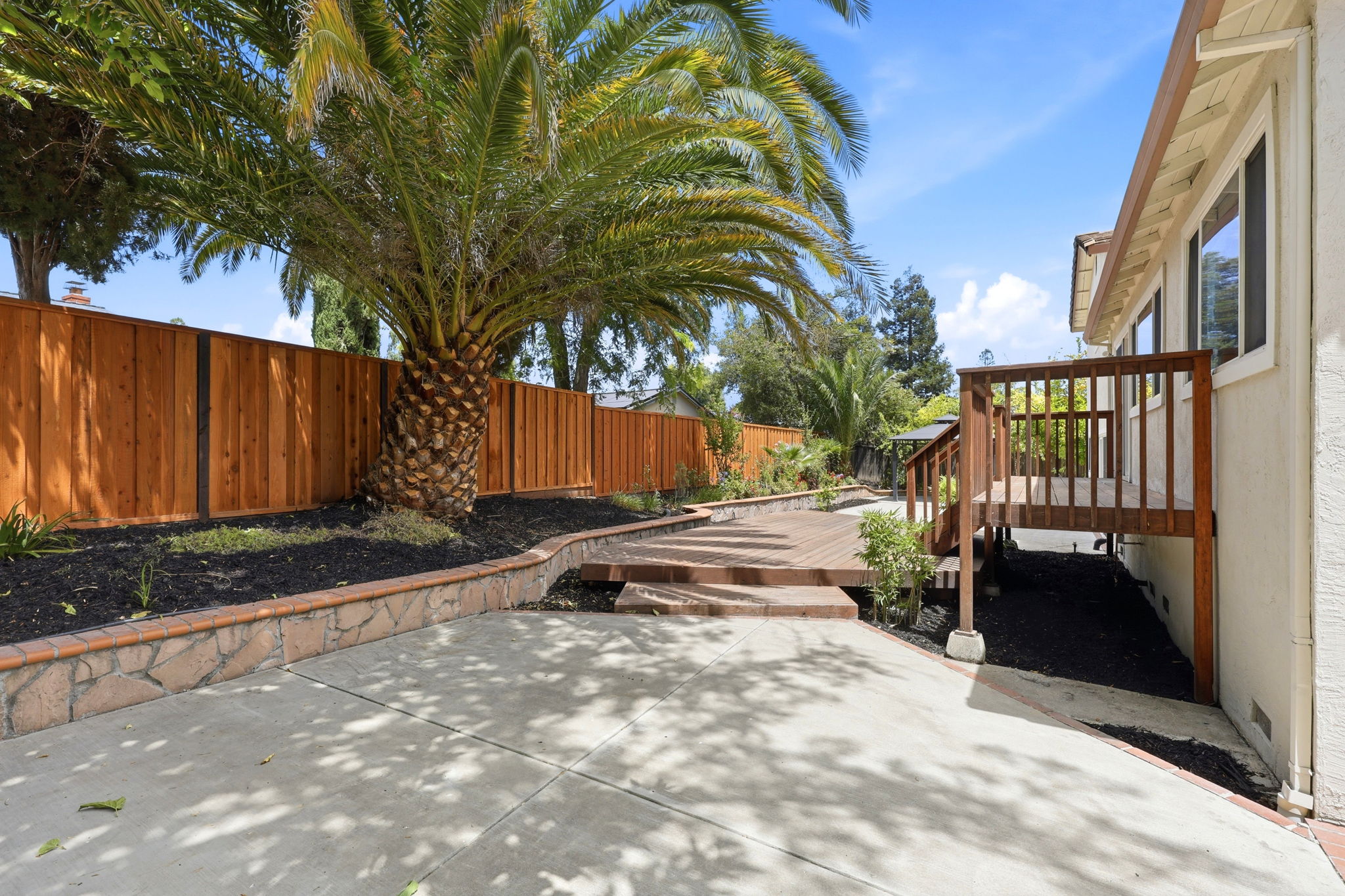 046_F8_104 Scarboro Pl
