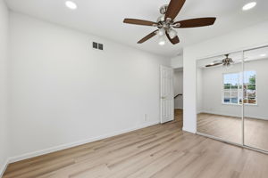 035_F8_104 Scarboro Pl