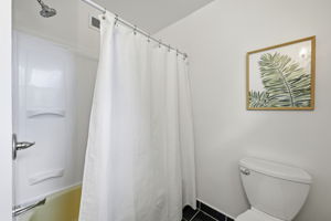 041_F8_104 Scarboro Pl