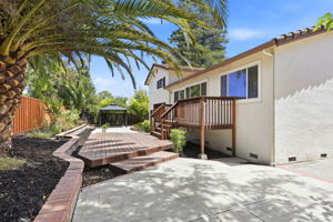 045_F8_104 Scarboro Pl