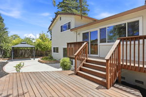 048_F8_104 Scarboro Pl