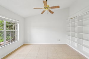 Seaside Cir-0406-011.jpg