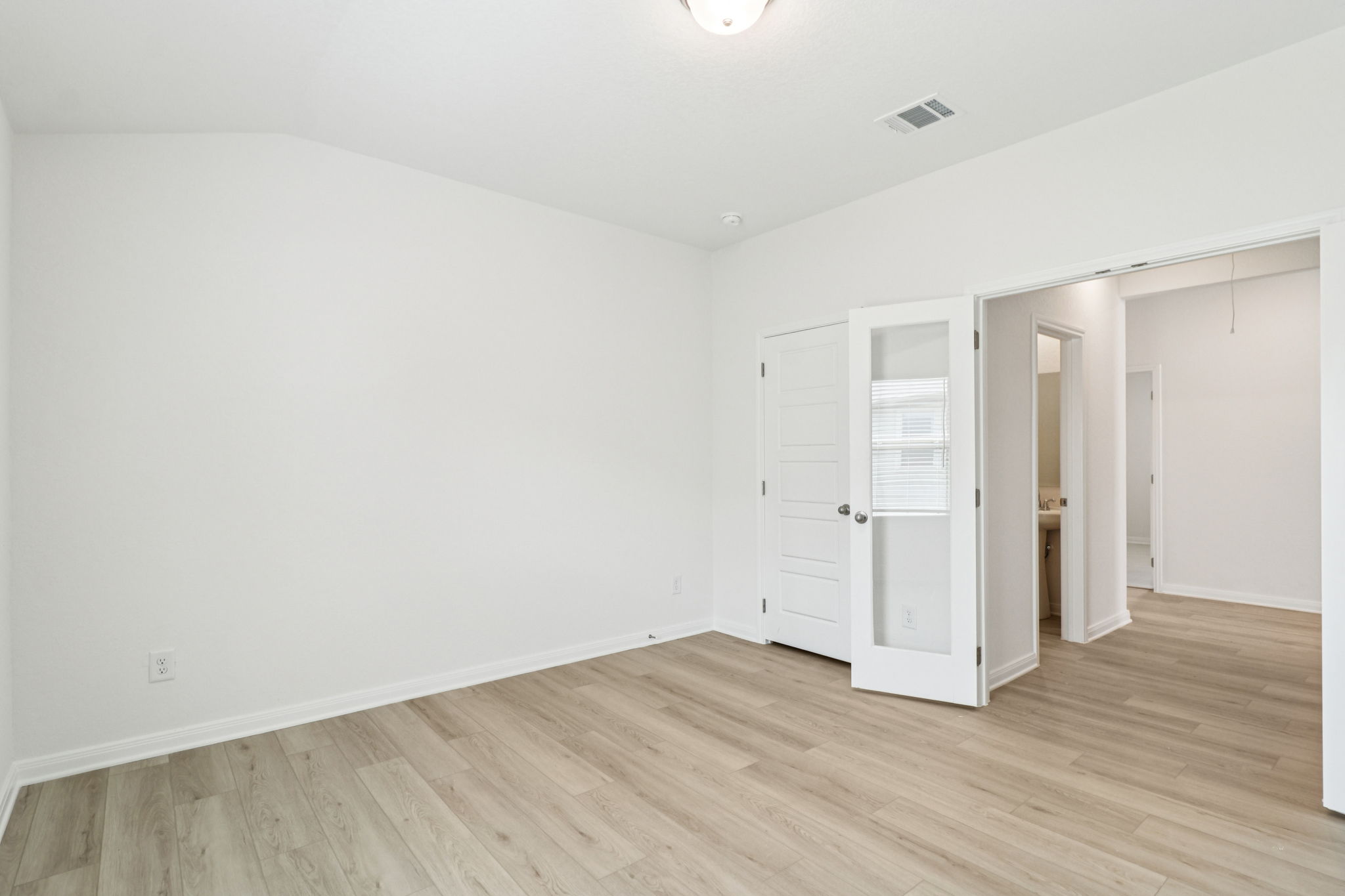 San Antonio-EAST-Legendary Trails-104 Shelton Pass Cibolo TX 78108-029