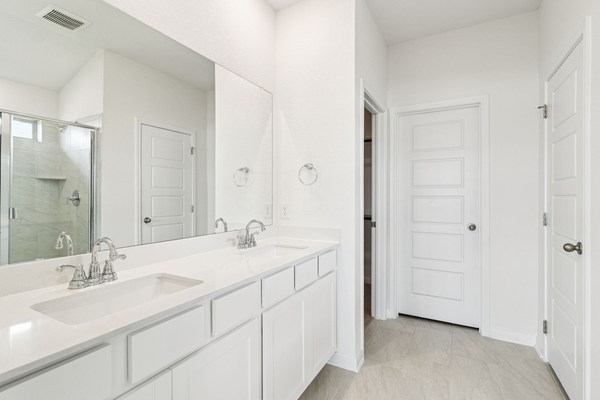 San Antonio-EAST-Legendary Trails-104 Shelton Pass Cibolo TX 78108-033