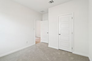 San Antonio-EAST-Legendary Trails-104 Shelton Pass Cibolo TX 78108-026