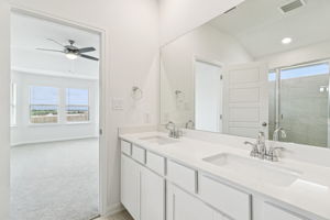 San Antonio-EAST-Legendary Trails-104 Shelton Pass Cibolo TX 78108-034