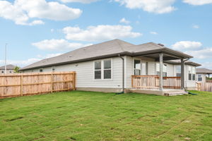 San Antonio-EAST-Legendary Trails-104 Shelton Pass Cibolo TX 78108-039