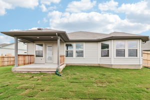 San Antonio-EAST-Legendary Trails-104 Shelton Pass Cibolo TX 78108-041