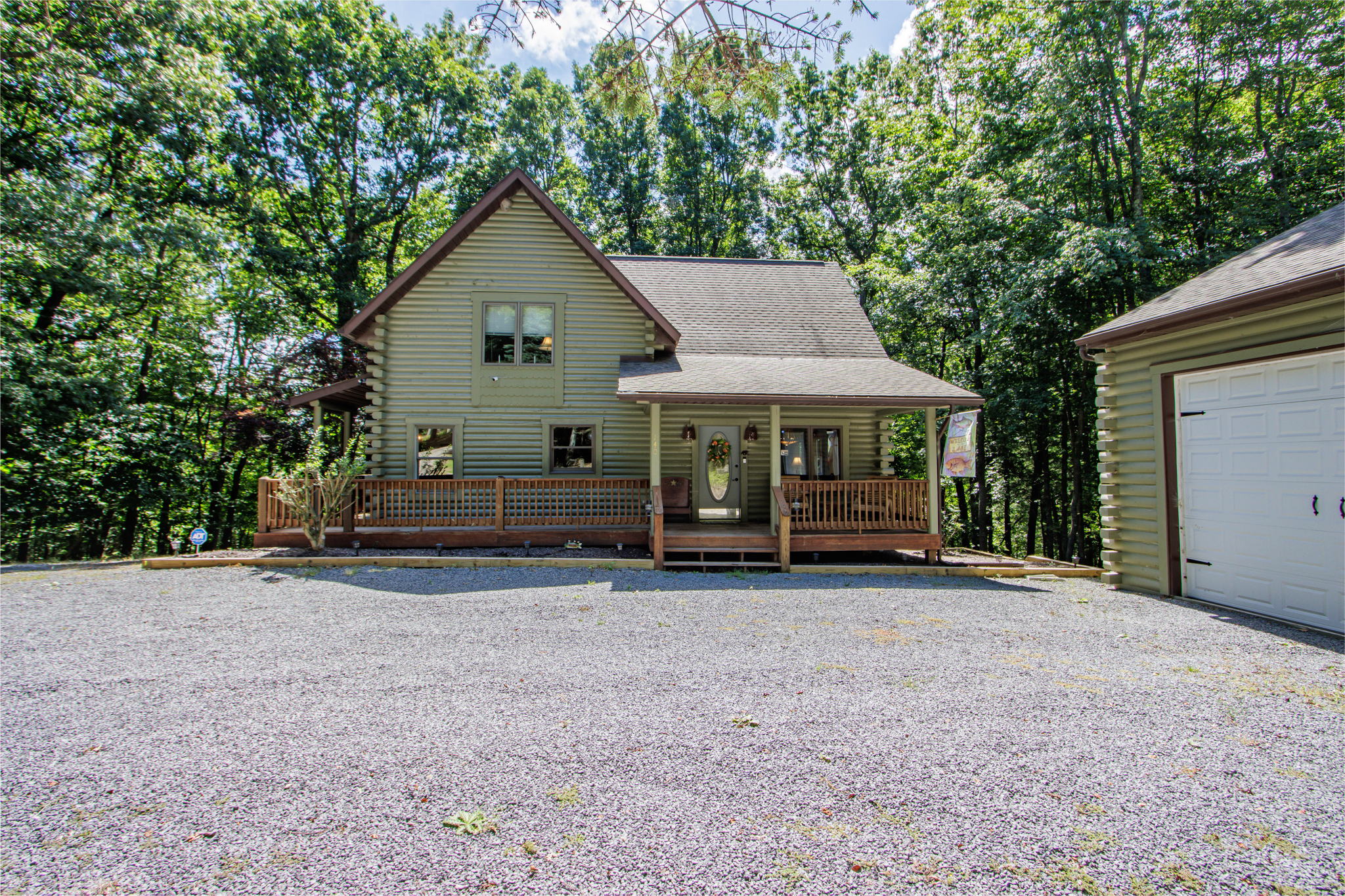 140 Tenderfoot Rd Photo 32