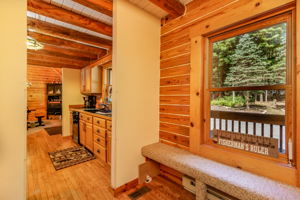 140 Tenderfoot Rd Photo 9