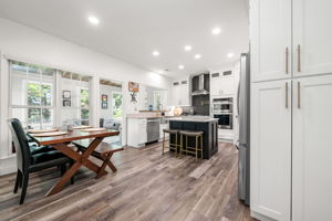 Kitchen/Eating Area