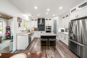 Kitchen/Breakfast Area