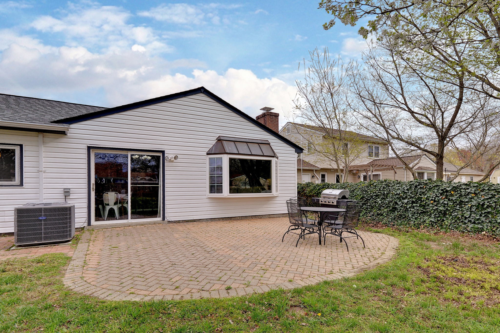 104 Virginia Dr, Newport News, VA 23602, USA Photo 6