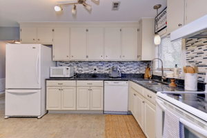104 Virginia Dr, Newport News, VA 23602, USA Photo 22