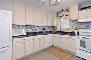 104 Virginia Dr, Newport News, VA 23602, USA Photo 21
