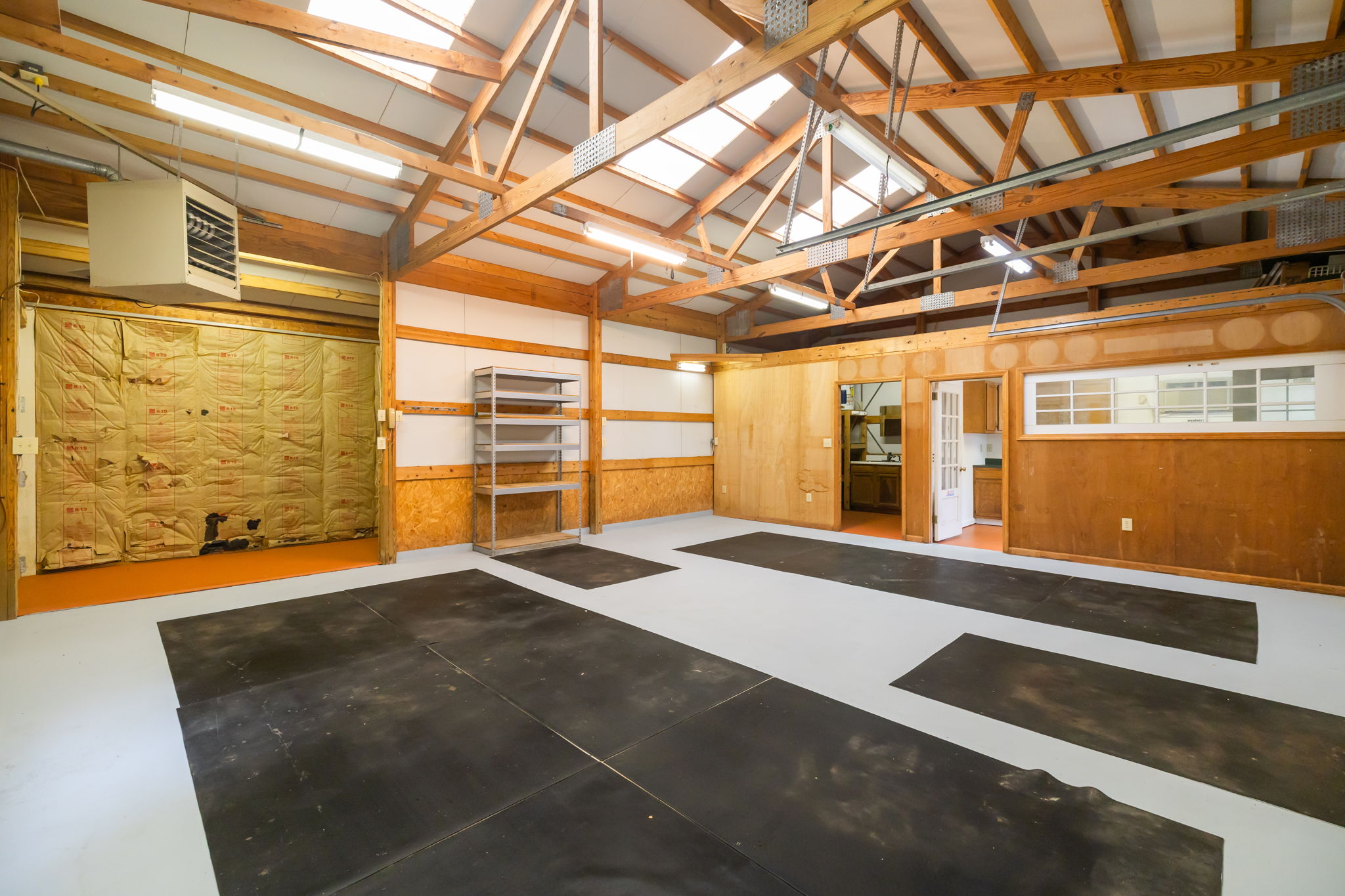 104 Willowbrook Dr-45