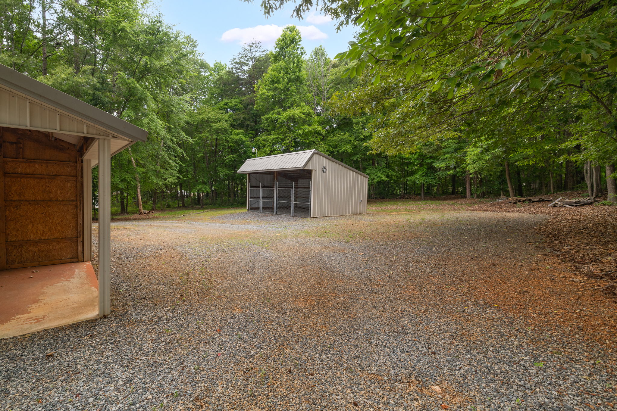 104 Willowbrook Dr-48