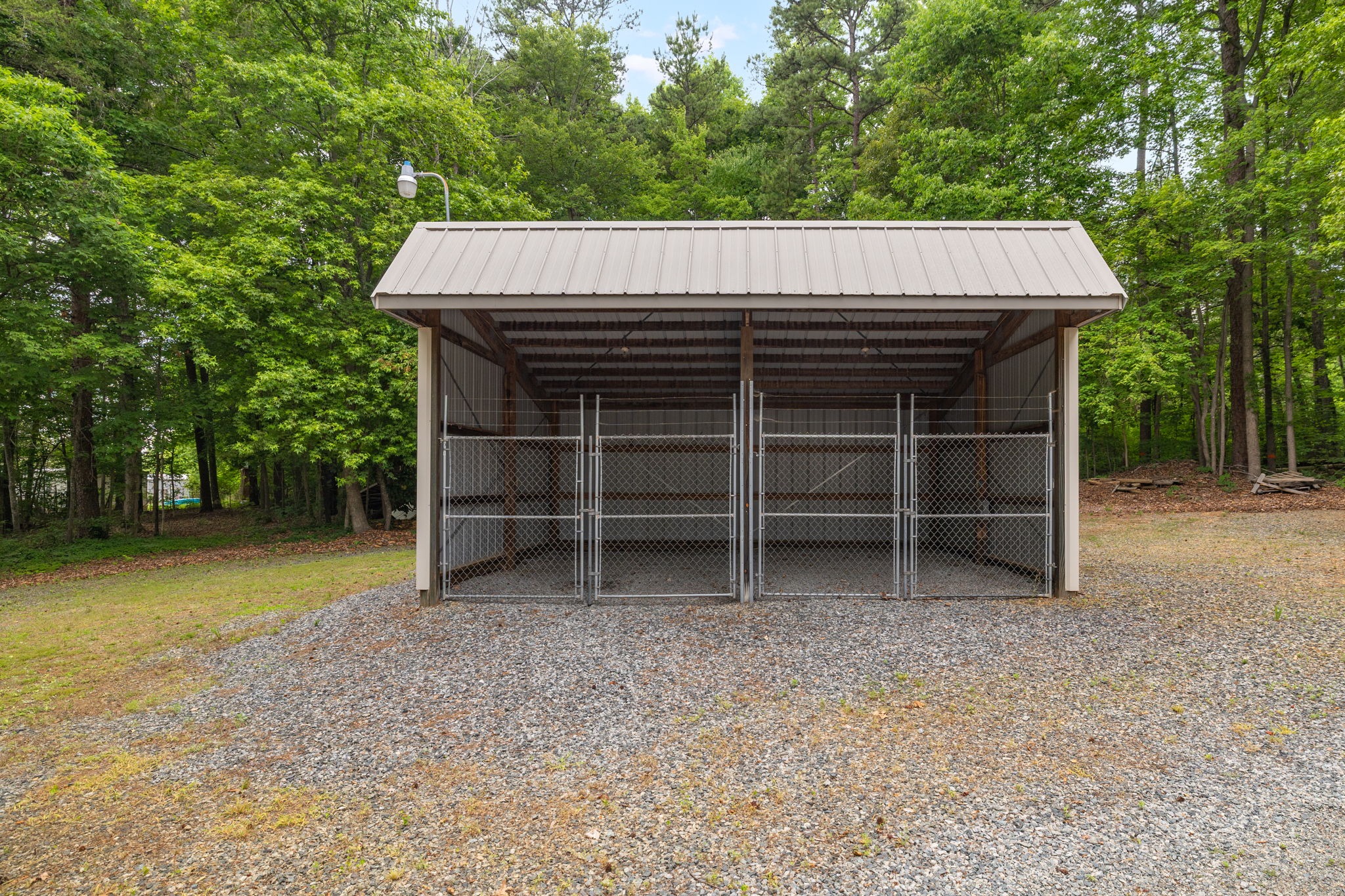 104 Willowbrook Dr-50