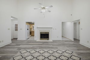 104 Willowbrook Dr-11