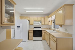 104 Willowbrook Dr-16