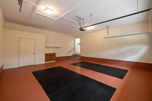 104 Willowbrook Dr-31