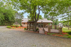104 Willowbrook Dr-34