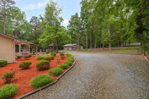 104 Willowbrook Dr-37