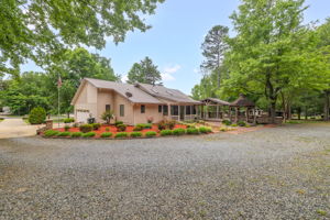 104 Willowbrook Dr-38