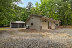 104 Willowbrook Dr-42