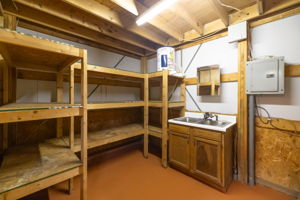 104 Willowbrook Dr-47