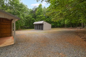 104 Willowbrook Dr-48