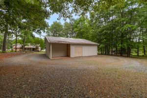 104 Willowbrook Dr-49
