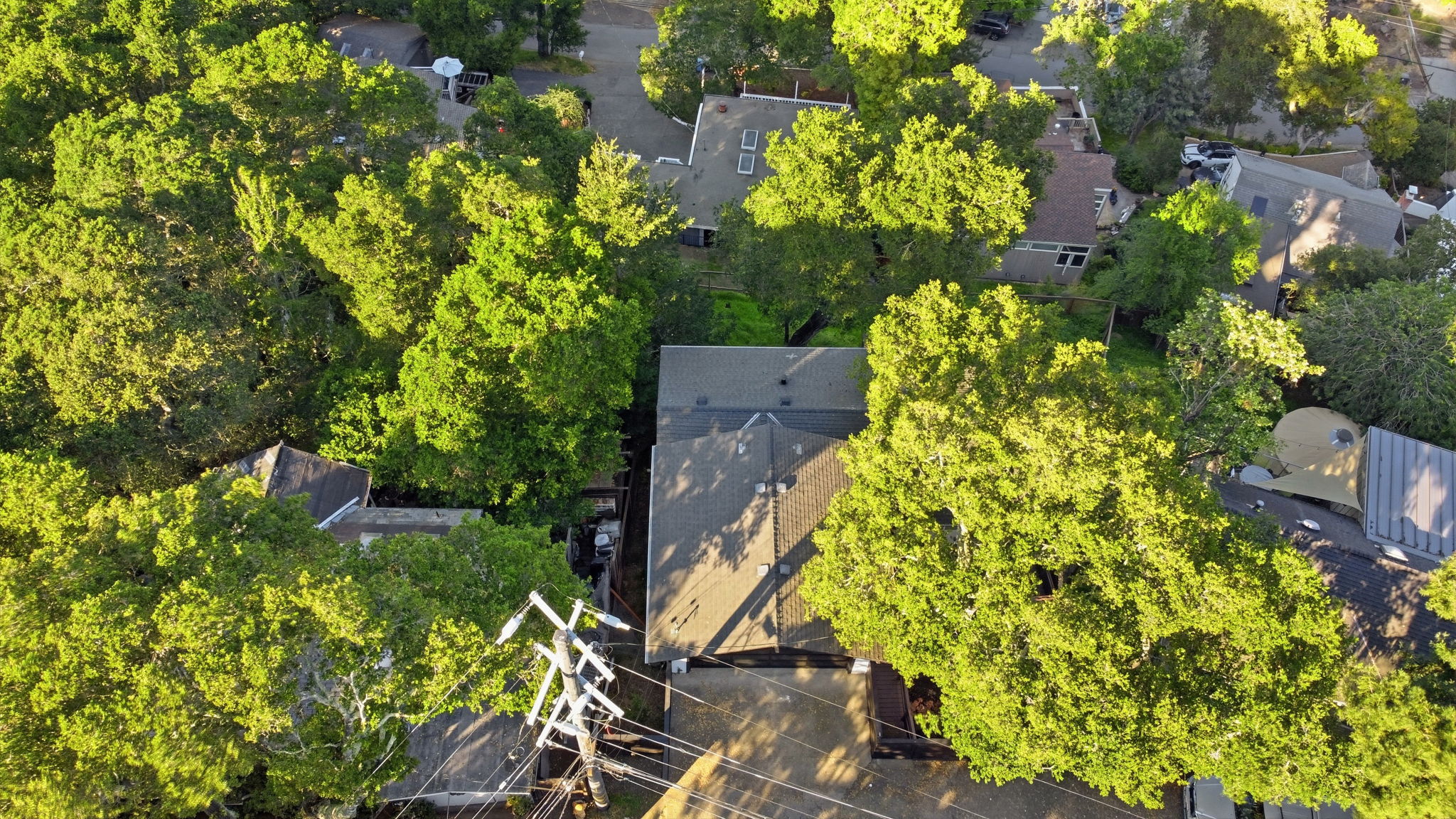 010_F8_AERIAL_104 Winding Way