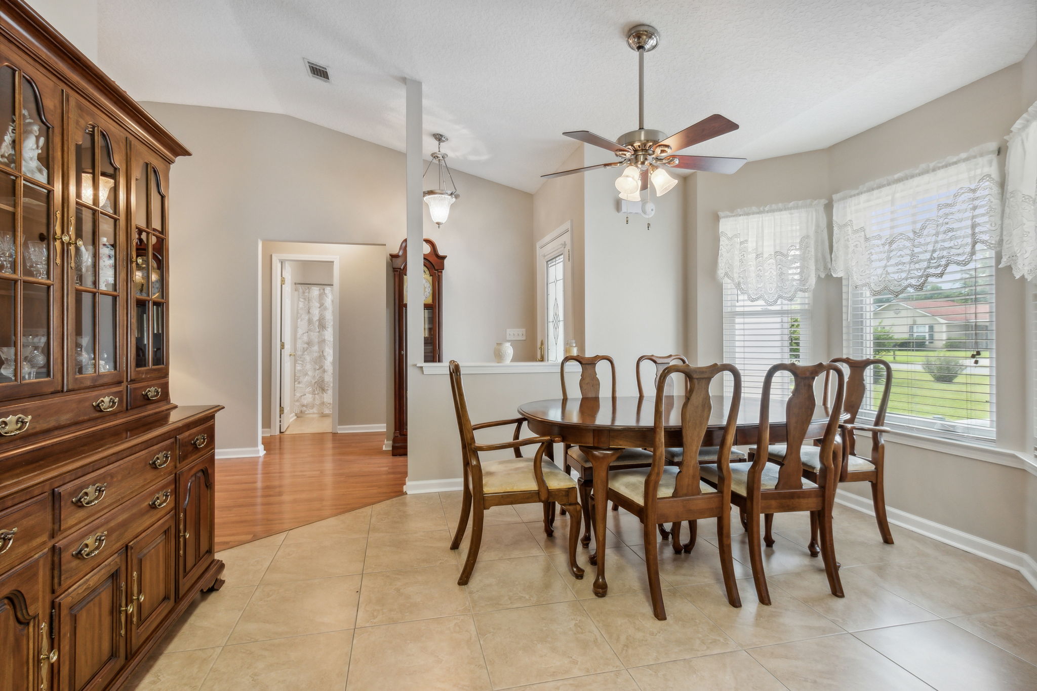 Dining Room/Kitchen