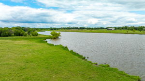  Photo 200