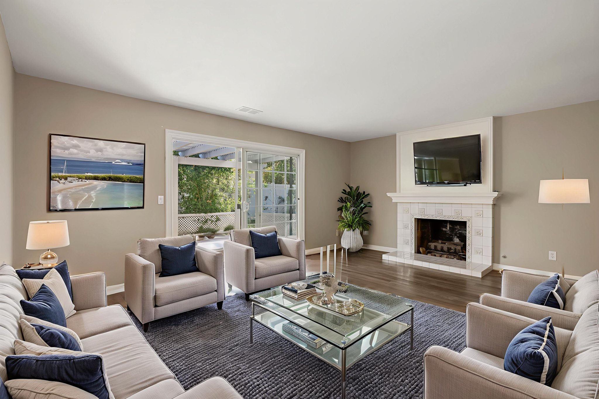 1A1A4604 virtually staged.jpeg