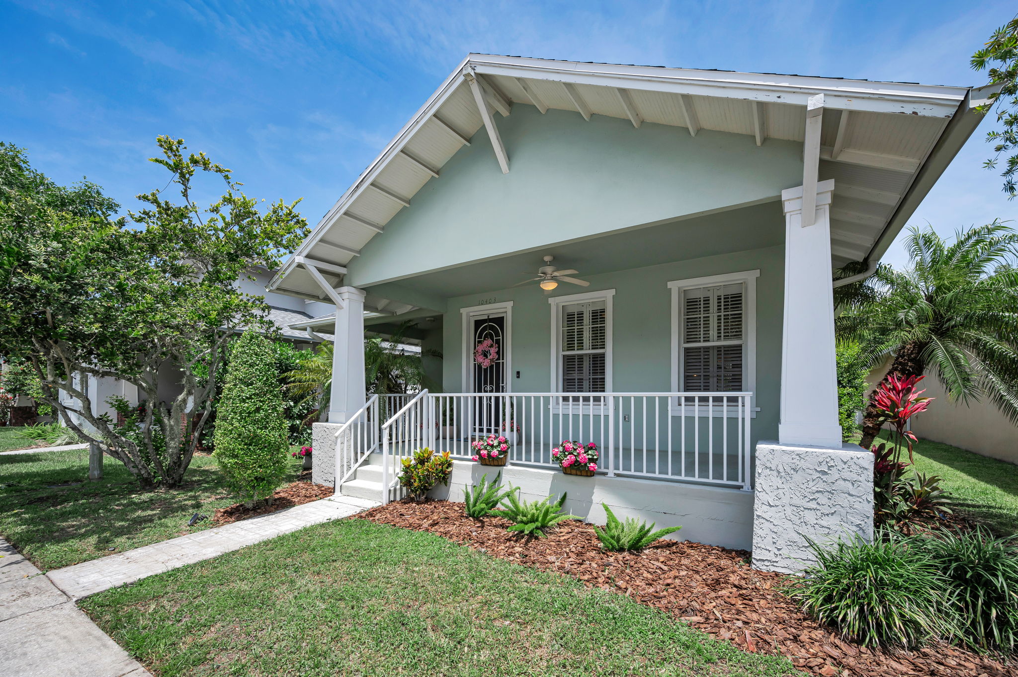 Front Exterior11