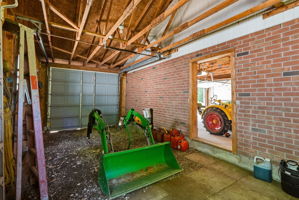  Photo 39