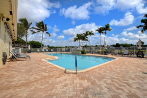  Photo 77