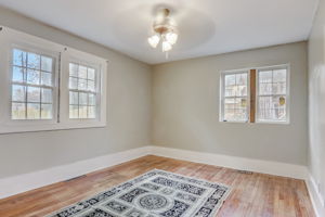 Charles St-021